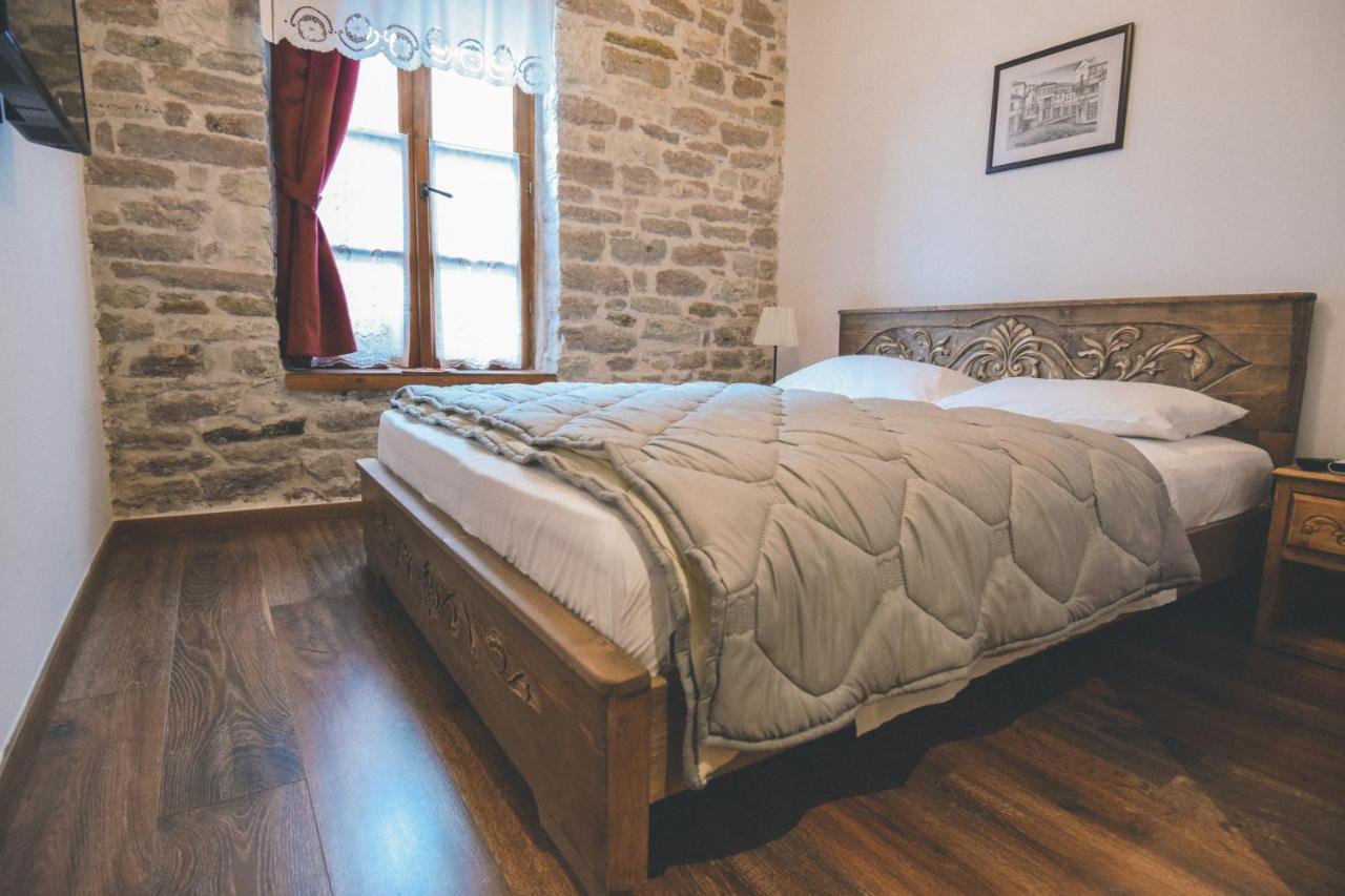 4 Rooms Gjirokastra Екстер'єр фото